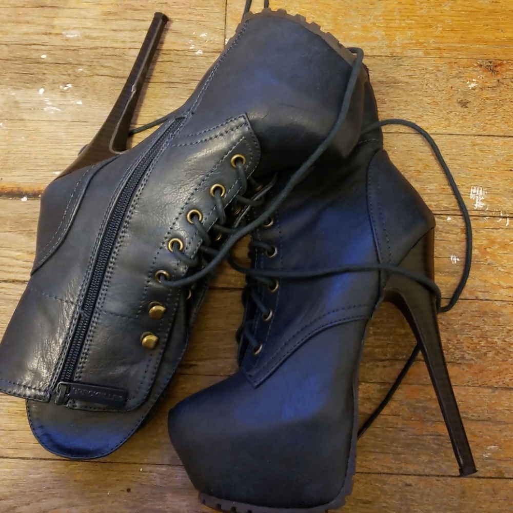 Lace up booties
